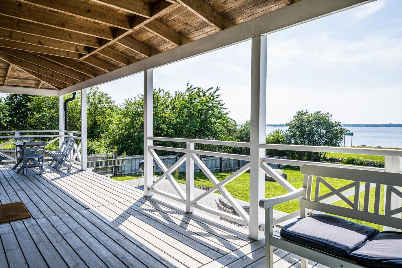 Exclusive Tranquil Villa By The Sea, Boat Available Drottningskär Exteriör bild