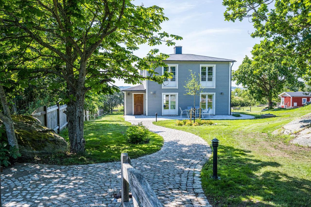Exclusive Tranquil Villa By The Sea, Boat Available Drottningskär Exteriör bild