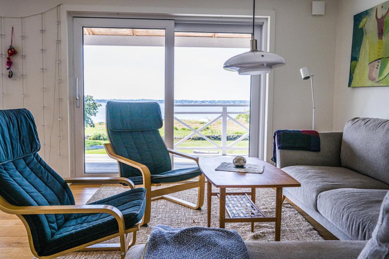 Exclusive Tranquil Villa By The Sea, Boat Available Drottningskär Exteriör bild