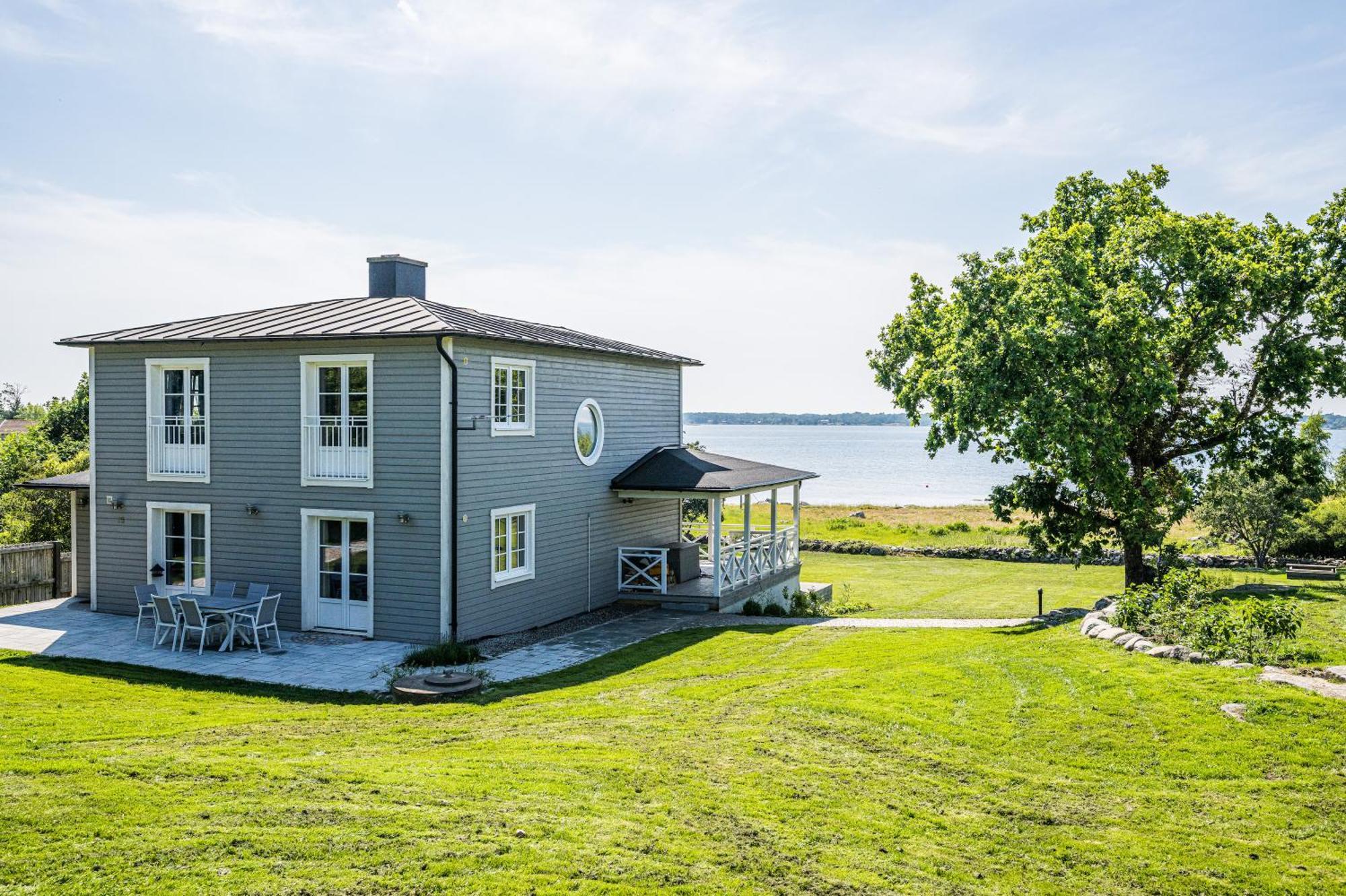 Exclusive Tranquil Villa By The Sea, Boat Available Drottningskär Exteriör bild
